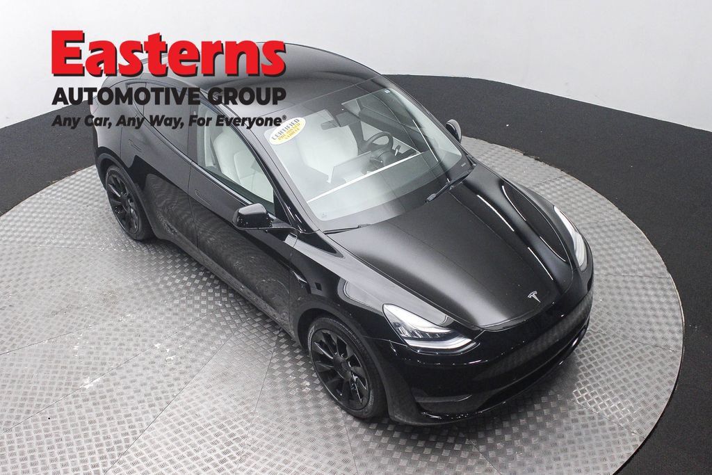 Used 2021 Tesla Model Y Long Range AWD/4WD image 3