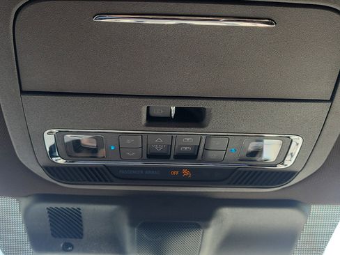 Used 2024 Ford F150 King Ranch image 39