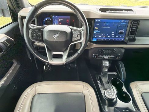 Used 2022 Ford Bronco Wildtrak AWD/4WD image 16