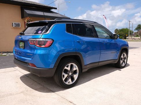 Used 2017 Jeep Compass Limited AWD/4WD image 5