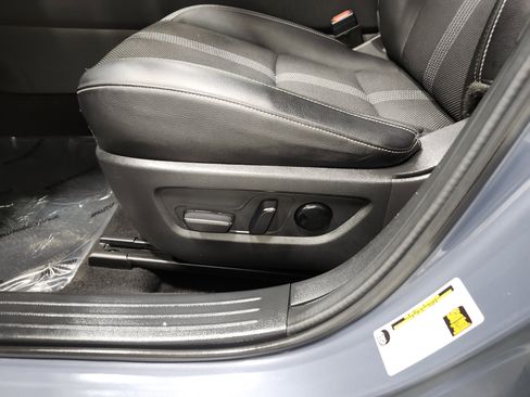 Used 2023 MAZDA CX-50 2.5 S w/ Preferred Plus Pkg image 29