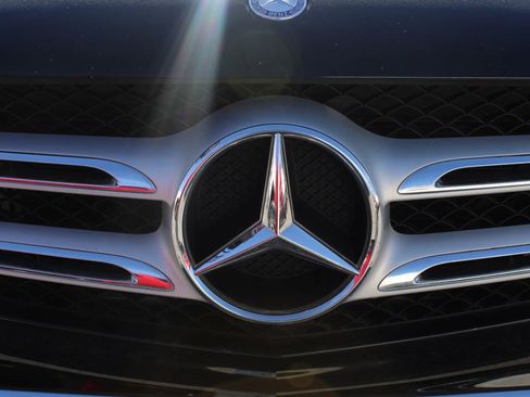 Used 2016 Mercedes-Benz GLC 300 image 6