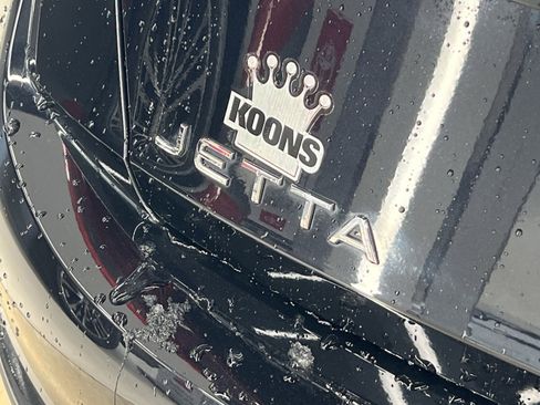 Used 2024 Volkswagen Jetta Sport image 24