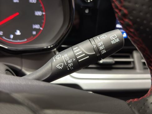 Used 2024 Chevrolet Trax RS image 24