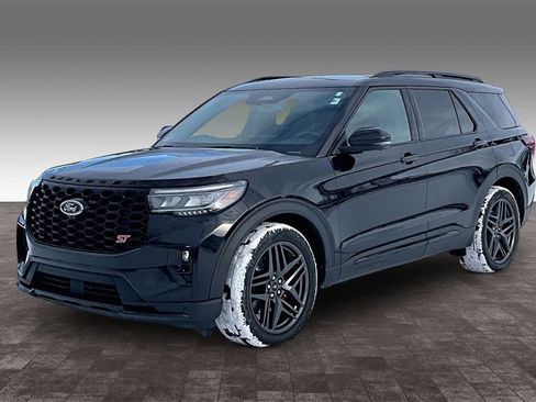 Used 2025 Ford Explorer ST image 25
