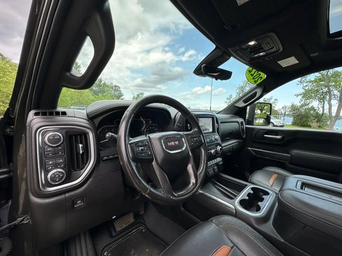 Used 2022 GMC Sierra 3500 AT4 w/ AT4 Premium Plus Package AWD/4WD image 9