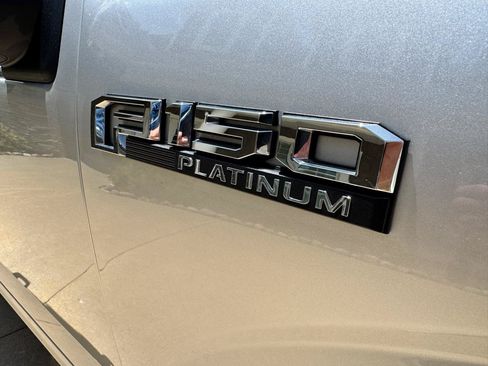 Used 2016 Ford F150 Platinum w/ Equipment Group 701A Luxury AWD/4WD image 36