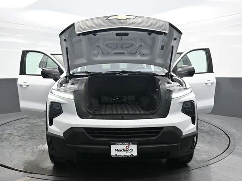 Used 2024 Chevrolet Silverado EV W/T image 38