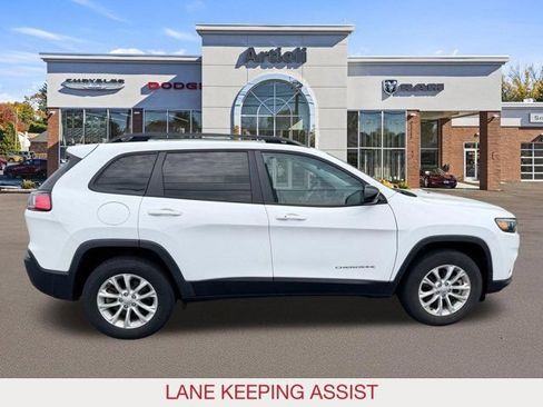 Certified 2022 Jeep Cherokee Latitude Lux w/ Sun & Sound Group AWD/4WD image 7