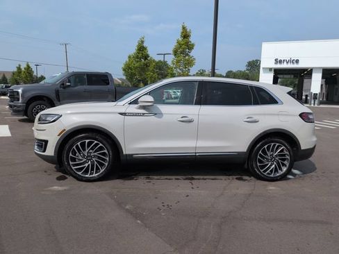 Used 2020 Lincoln Nautilus Reserve w/ Equipment Group 201A AWD/4WD image 2