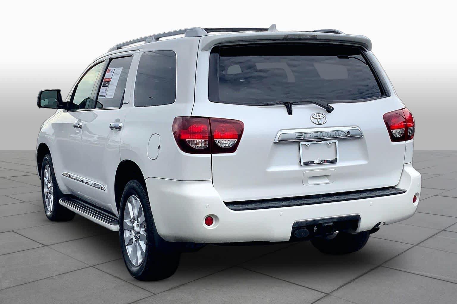 Used 2018 Toyota Sequoia Platinum AWD/4WD image 12