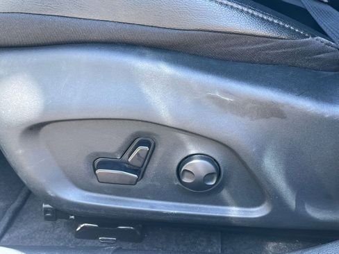 Used 2025 Toyota Corolla LE image 22