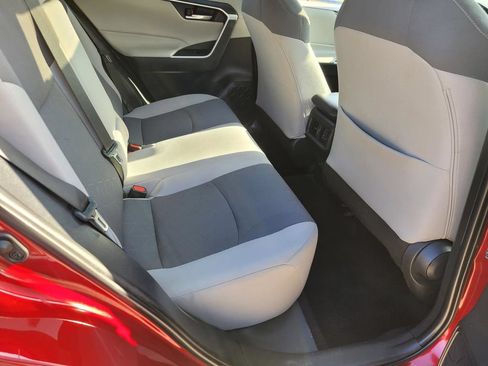 Used 2023 Toyota RAV4 XLE w/ Convenience Package FWD image 11
