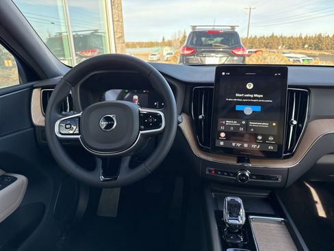New 2026 Volvo XC60 B5 Plus w/ Protection Package Premier image 18
