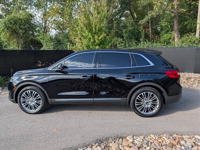 Used 2016 Lincoln MKX Reserve w/ Climate Package FWD image 2