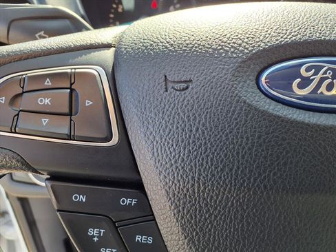 Used 2018 Ford Escape SE w/ SE Sync 3 Package image 12