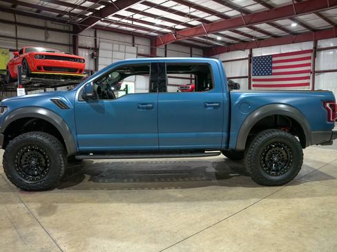 Used 2019 Ford F150 Raptor w/ Equipment Group 802A Luxury AWD/4WD image 4