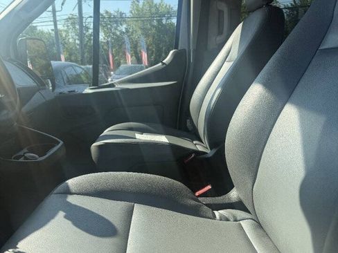 Used 2018 Ford Transit 350 XL RWD image 3
