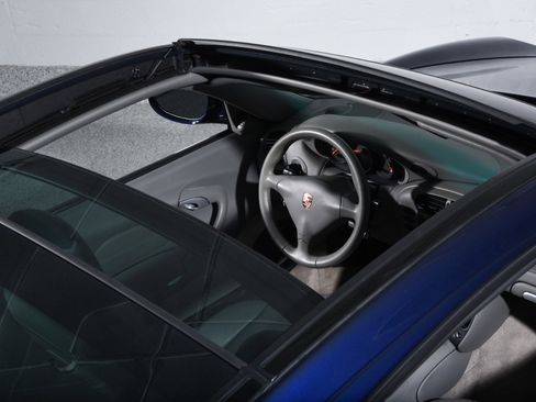Used 2004 Porsche 911 Targa RWD image 13