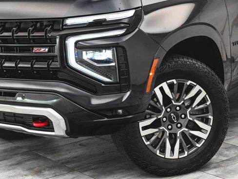 Used 2025 Chevrolet Tahoe Z71 AWD/4WD image 43