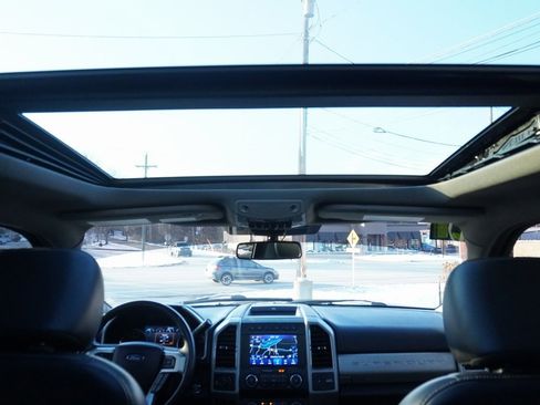 Used 2021 Ford F250 Lariat w/ Lariat Ultimate Package image 21