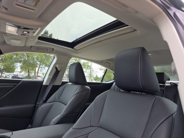 Used 2025 Lexus ES 350 w/ Premium Package FWD image 21