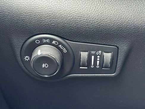 New 2026 Jeep Compass Trailhawk image 18