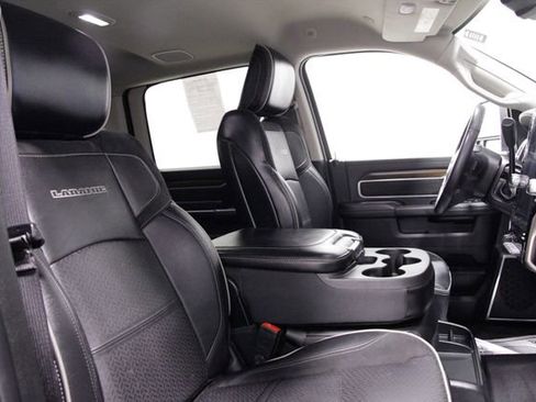 Used 2024 RAM 2500 Laramie image 12