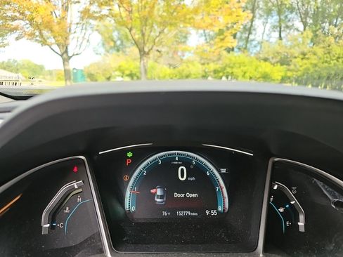 Used 2018 Honda Civic EX image 20