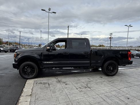 Used 2021 Ford F250 Lariat image 3