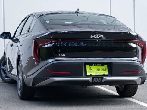Used 2025 Kia K4 FWD image 5