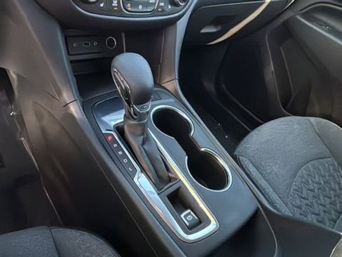 Used 2024 Chevrolet Equinox LT image 29