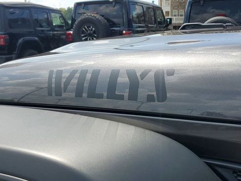 New 2025 Jeep Wrangler Unlimited Sport image 17