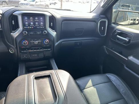 Used 2020 Chevrolet Silverado 1500 LT Trail Boss image 18