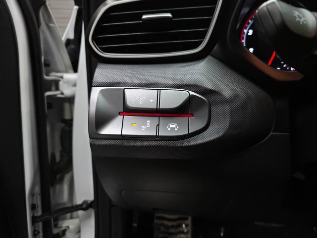 Used 2020 Hyundai Veloster Turbo FWD image 29