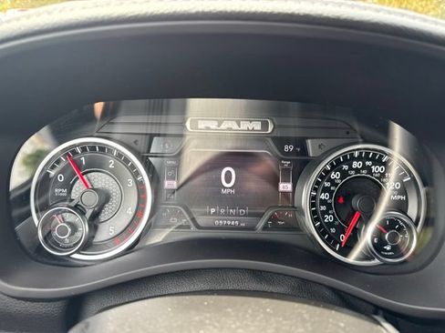 Used 2022 RAM 3500 Laramie AWD/4WD image 10