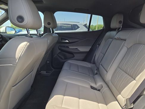 Used 2025 Buick Envista Avenir FWD image 7