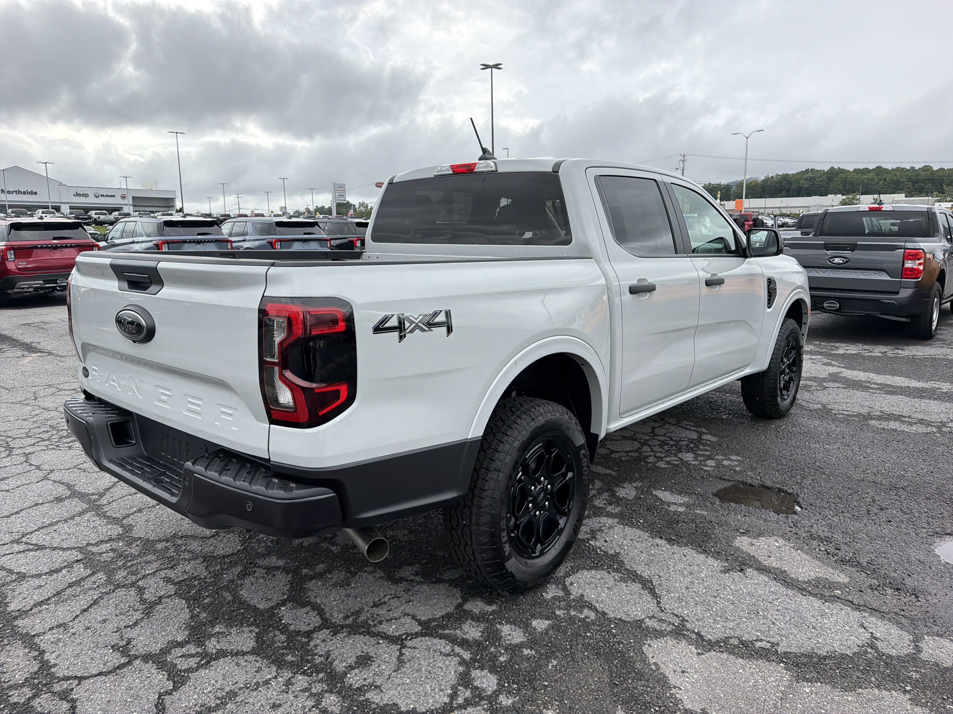 New 2026 Ford Ranger XLT w/ Black Appearance Package AWD/4WD image 5