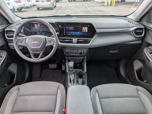 Used 2024 Chevrolet TrailBlazer LS image 7