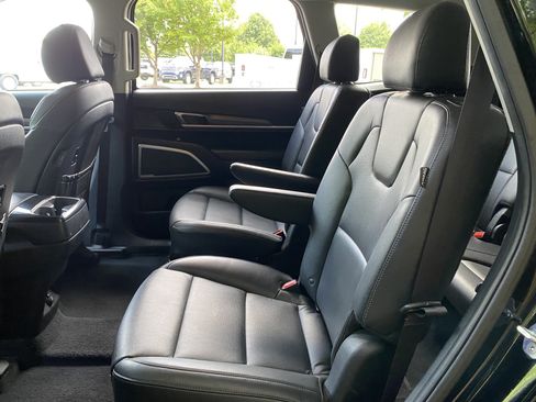 Used 2023 Kia Telluride S AWD/4WD image 35