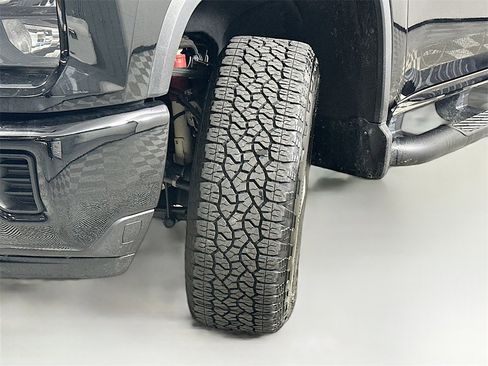 Used 2025 Chevrolet Silverado 2500 Custom w/ Custom Value Package image 25