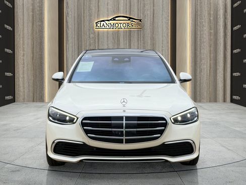Used 2021 Mercedes-Benz S 580 4MATIC Sedan image 2