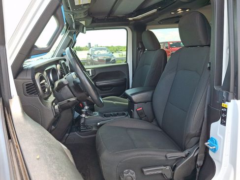 Used 2020 Jeep Wrangler Sport AWD/4WD image 13