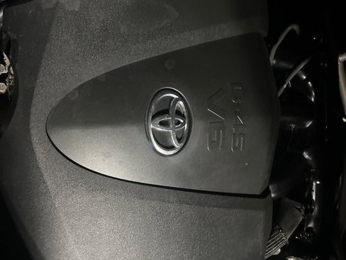 Used 2017 Toyota Highlander SE image 45