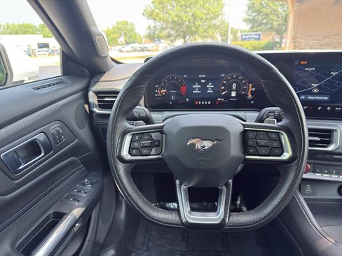 Used 2025 Ford Mustang GT Premium RWD image 21