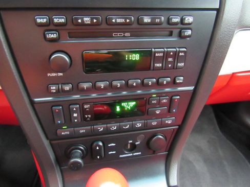 Used 2002 Ford Thunderbird RWD image 34