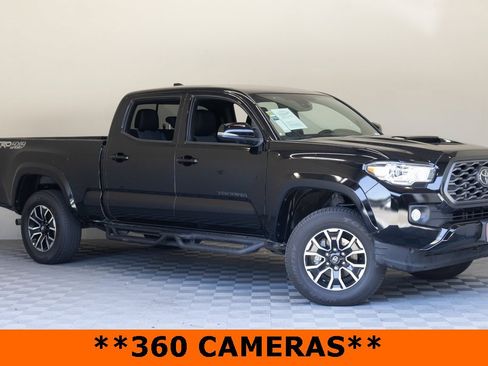 Used 2023 Toyota Tacoma TRD Sport image 2