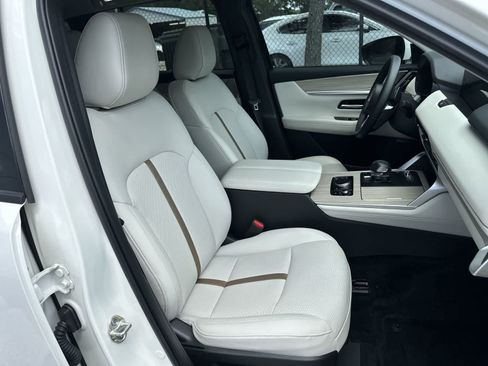 Used 2026 MAZDA CX-90 Plug-In Hybrid w/ Premium Plus AWD/4WD image 9
