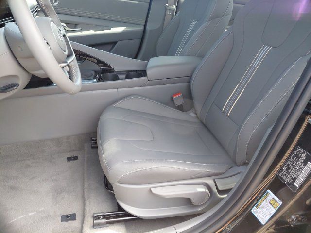 Certified 2026 Hyundai Elantra SEL FWD image 12