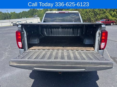Used 2023 GMC Sierra 1500 Pro w/ Graphite Edition AWD/4WD image 11